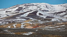 Descubren reservas de litio en un supervolcán que superarían a las de Bolivia: hasta 40 millones de toneladas