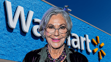 Alice Walton, heredera de Walmart y la mujer más millonaria de EE. UU., sorprende con una donación histórica