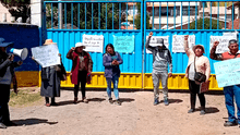 Cierran puertas de colegio en Puno para evitar retorno de directora: señalan que maltrata a alumnos