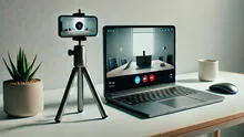 ¿Tu laptop tiene una pésima cámara? Así conviertes tu teléfono en una webcam y sin cables