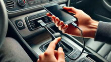 ¿Por qué no debes cargar tu teléfono en el puerto USB de un auto? Esto podría pasarle al celular