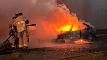 Auto se incendia en Miraflores y provoca cierre de la bajada Balta: unidades de los bomberos atienden siniestro