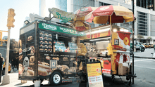 De carritos de perritos calientes a la gastronomía gourmet: la evolución de los food trucks en Nueva York