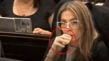 Congresista colombiana es captada fumando un vape durante debate sobre reforma de salud