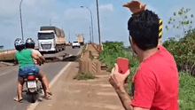 Video capta el momento del derrumbe de puente en Brasil: al menos 2 muertos y 12 desaparecidos