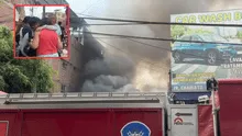 Breña: incendio de grandes proporciones afecta edificio y moviliza a 8 unidades de bomberos