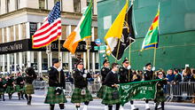 Día de San Patricio 2025: cuándo se celebra y por qué es una fiesta llena de cerveza y tréboles en Estados Unidos