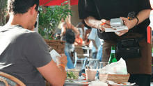 ¿Adiós a las propinas automáticas en Florida? Impulsan proyecto de ley que busca regularlas en los restaurantes