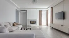 ¿Tu casa se siente pequeña? Trucos con pisos y paredes para que tus espacios se vean más amplios sin necesidad de reformas