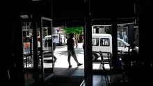 Vibración atmosférica inducida, ataque cibernético y más: las posibles causas del apagón en España