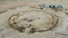 Los arqueólogos creyeron encontrar una pieza de maquinaria agrícola antigua, pero resultó ser una rara llanta de carruaje de la Edad de Hierro
