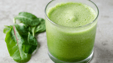 Este batido verde reduce el azúcar en sangre, es fácil de hacer y te da más energía en solo minutos