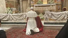 Papa León XIV reza ante la tumba de Francisco en la Basílica Santa María la Mayor