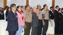 Presidente de la Corte asiste a la Sesión Solemne por el 44° Aniversario del Ministerio Público Presidente de la Corte asiste a la Sesión Solemne por el 44° Aniversario del Ministerio Público