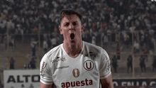 ¡Diego Churín marca el 2 a 0 para Universitario! Argentino define de cabeza tras error garrafal de defensa de Sporting Cristal