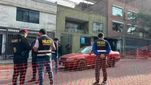 Asesinan de varios disparos a taxista que se encontraba dentro de su vehículo en El Agustino