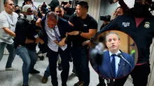 Captan el momento preciso del arresto de ICE y FBI al candidato demócrata Brad Lander: detenido por defender a inmigrante Captan el momento preciso del arresto de ICE y FBI al candidato demócrata Brad Lander: detenido por defender a inmigrante