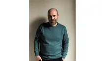 Javier Peña: “A Mario Vargas Llosa se le ha leído muy mal en los últimos tiempos por culpa de criterios que no tienen que ver con lo literario” Javier Peña: “A Mario Vargas Llosa se le ha leído muy mal en los últimos tiempos por culpa de criterios que no tienen que ver con lo literario”