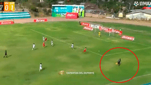 Juez de línea se metió a la cancha y casi llega al área durante jugada de ataque en partido de la Liga 1