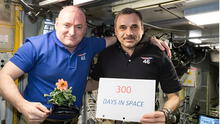 Scott Kelly, el astronauta estadounidense que pasó casi un año en el espacio y regresó más joven, según estudios de la NASA Scott Kelly, el astronauta estadounidense que pasó casi un año en el espacio y regresó más joven, según estudios de la NASA