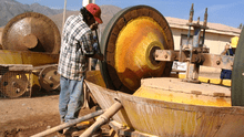 Mientras el oro apunta a US$4.000, el Perú vive su propio capitalismo salvaje: ¿por qué la caída del oro no es el principal problema?