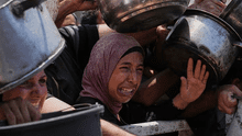 Israel lanza ayuda humanitaria por paracaídas en Gaza ante riesgo de hambruna, tras críticas de agencias internacionales