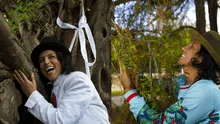 Richard Torres, el actor y activista ambiental peruano que se casó con un árbol en más de 15 ocasiones: buscaba romper récord Guinness