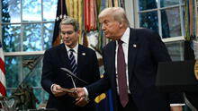 Trump anuncia aranceles del 100% a importaciones de chips y semiconductores: “Si estás fabricando en EEUU, no hay cargo"