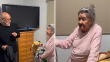 Madre de 94 años regaña a su hijo y conmueve a las redes sociales: "¿Por qué te tardaste?"