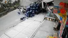 Tragedia en la entrada de Pasamayito: al menos 3 fallecidos deja violento triple choque en Collique, Comas