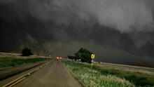 Severe storms hits Dallas Fort-Worth and its moving through North Texas