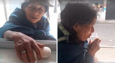Adulta mayor conmueve en redes al ofrecer 2 huevos a trabajador de farmacia a cambio de medicinas