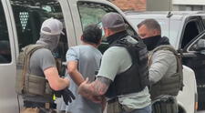 Redadas de ICE en negocios: arrestan a más de 10 inmigrantes ecuatorianos que trabajaban sin documentos en este estado de EEUU