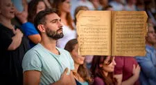 El único país hispano que intentó varias veces poner letra a su himno nacional y fracasó: tiene el mismo sonido desde el siglo XVIII