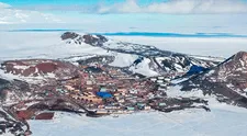 Oculto bajo 2 kilómetros de hielo en la Antártida, científicos encontraron un mundo perdido de 34 millones de años