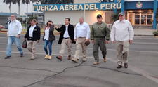 Eduardo Arana y ministros llegan a isla Santa Rosa en medio del anuncio que realizará Gustavo Petro desde Leticia