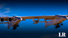 Stratolaunch Roc, el avión que transporta cohetes y vehículos hipersónicos: es el más grande del mundo