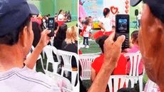 Hombre usa celular retro para grabar actuación por Día de la Madre: “No le importó que se llene su memoria”