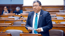 Jorge Flores Ancachi con denuncia constitucional por caso de recorte salarial