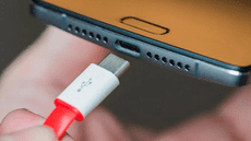 ¿Por qué el puerto USB no transfiere datos y solo carga tu smartphone?