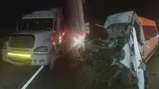 Tragedia en Arequipa: choque de minivan con tráiler deja 4 muertos y 14 heridos en la Panamericana Sur