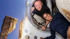Astronautas de la NASA regresarán a la Tierra tras permanecer varados más de 9 meses en el espacio por fallas técnicas