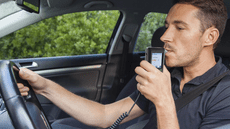 ¿Cuánto tiempo necesitas esperar para conducir después de beber? La DGT establece las reglas sobre el alcohol