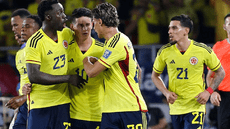 Colombia sufre baja para duelo con Perú y Néstor Lorenzo hace un llamado de emergencia
