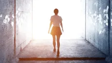 ¿Qué revela soñar con personas fallecidas? La interpretación de los psicólogos sobre estos sueños