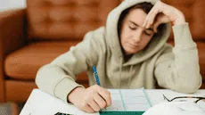 Sufrir del síndrome de agotamiento, 'burn out', podría desencadenar adicción a sustancias o videojuegos, según especialistas de la salud mental