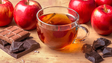 Cómo el té, chocolate y manzanas diarios podrían ayudar a reducir la presión arterial, según los científicos