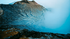 Geólogos descubren en China una cadena de volcanes extintos de 640 kilómetros de longitud, según estudio