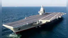 La potencia mundial que desafía a EE.UU. y exhibe su primer portaaviones con tecnología naval avanzada