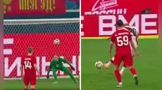 Álex Valera marcó un golazo desde fuera del área: sacó un 'misil' para el 1-1 de la selección peruana ante Rusia Álex Valera marcó un golazo desde fuera del área: sacó un 'misil' para el 1-1 de la selección peruana ante Rusia